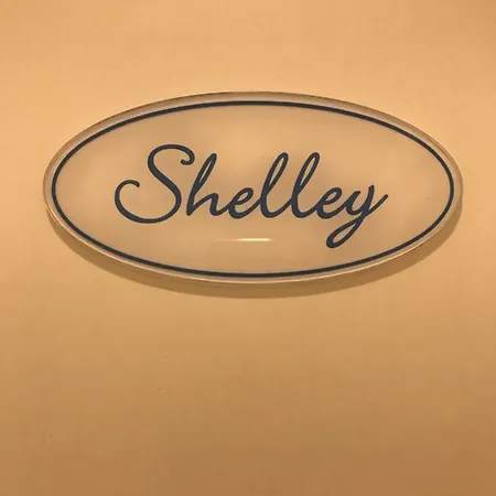 Byron & Shelley Апартаменты *